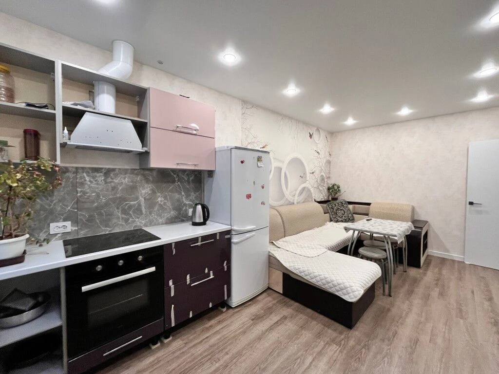 Трёхкомнатная квартира, г. Ноябрьск, пр-т Мира, д. 30