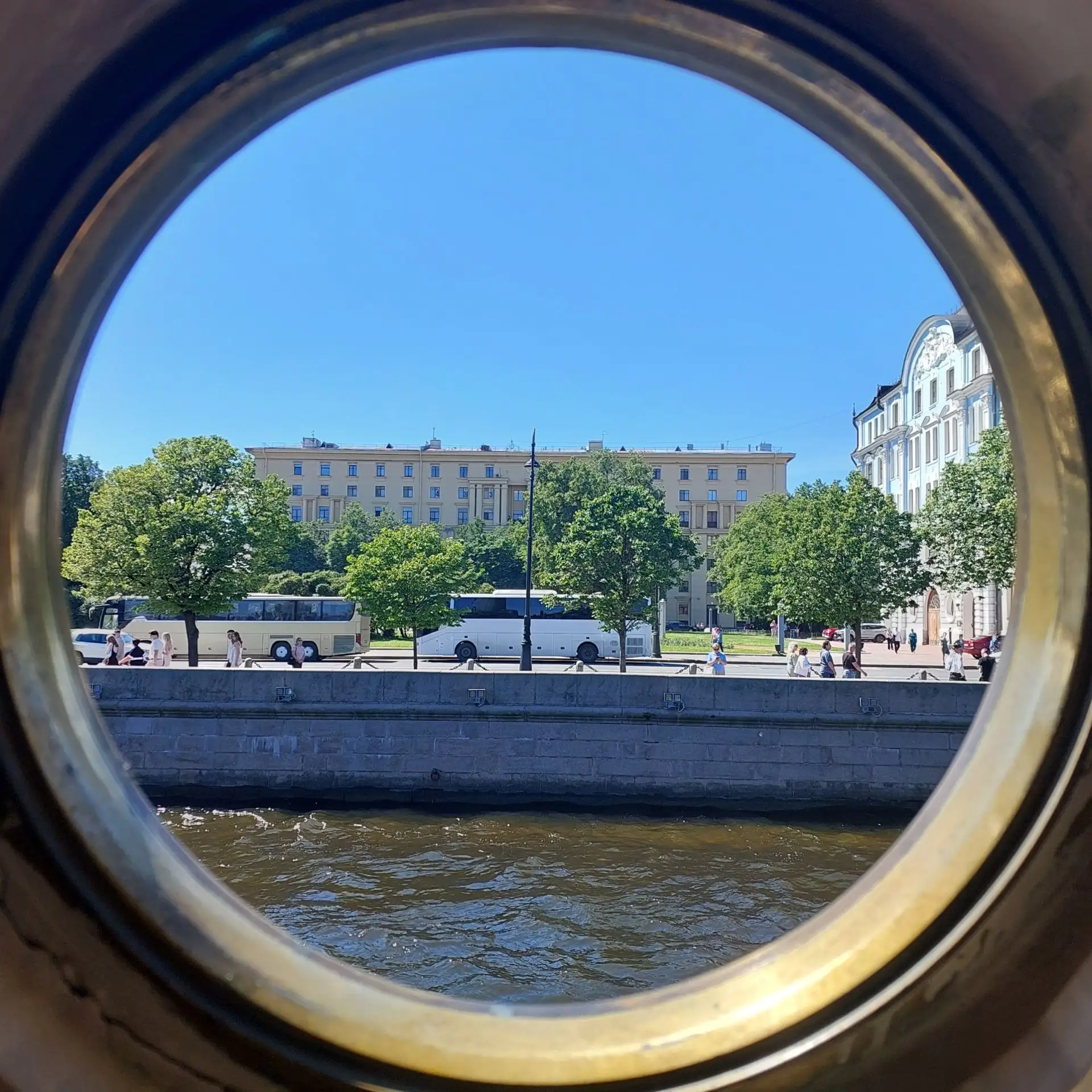 📍 Экзамены позади, а значит, самое время для путешествий, впечатлений и новых открытий.

🗣 Маша, з