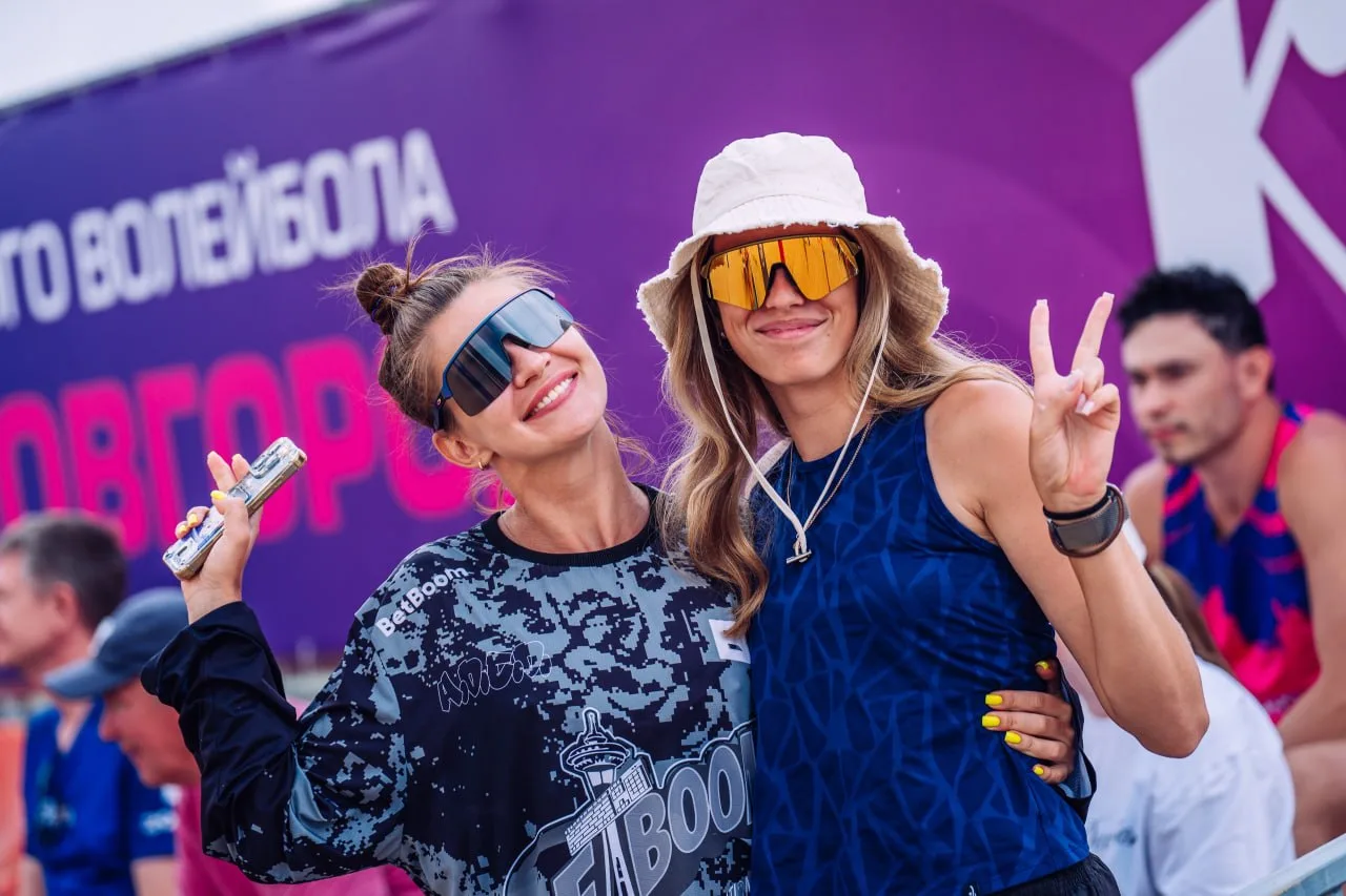 ⚡️ Как прошел третий день Комус FEST в Нижнем Новгороде? Фотки уже на месте!
 
Подачи, блоки, крутые