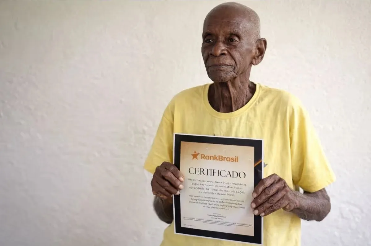 118-летнего мужчину из Бразилии объявили старейшим человеком в мире.  Власти страны заявили, что Луи