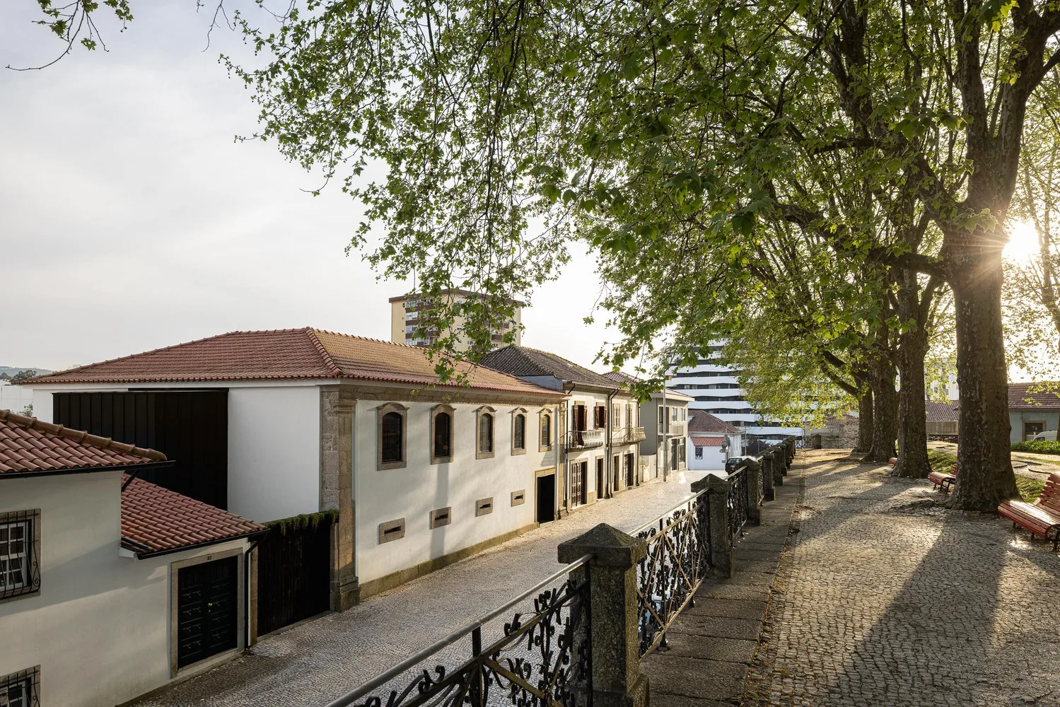 ▶ Retirement Home / Ricardo Azevedo Arquitecto