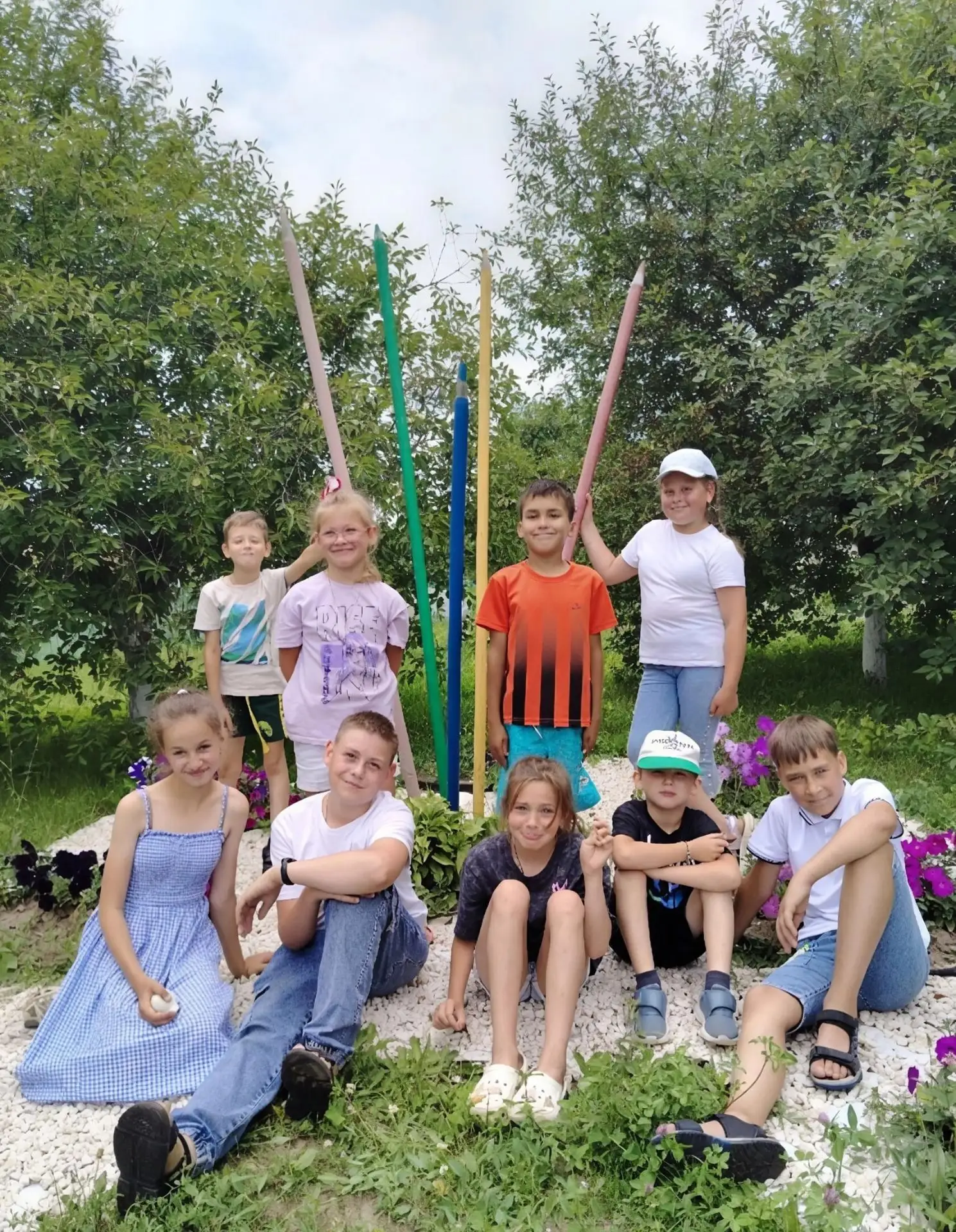 🎉 Дорогие друзья!

Мы рады сообщить, что летняя смена в нашем пришкольном лагере «Лучик» подошла к 