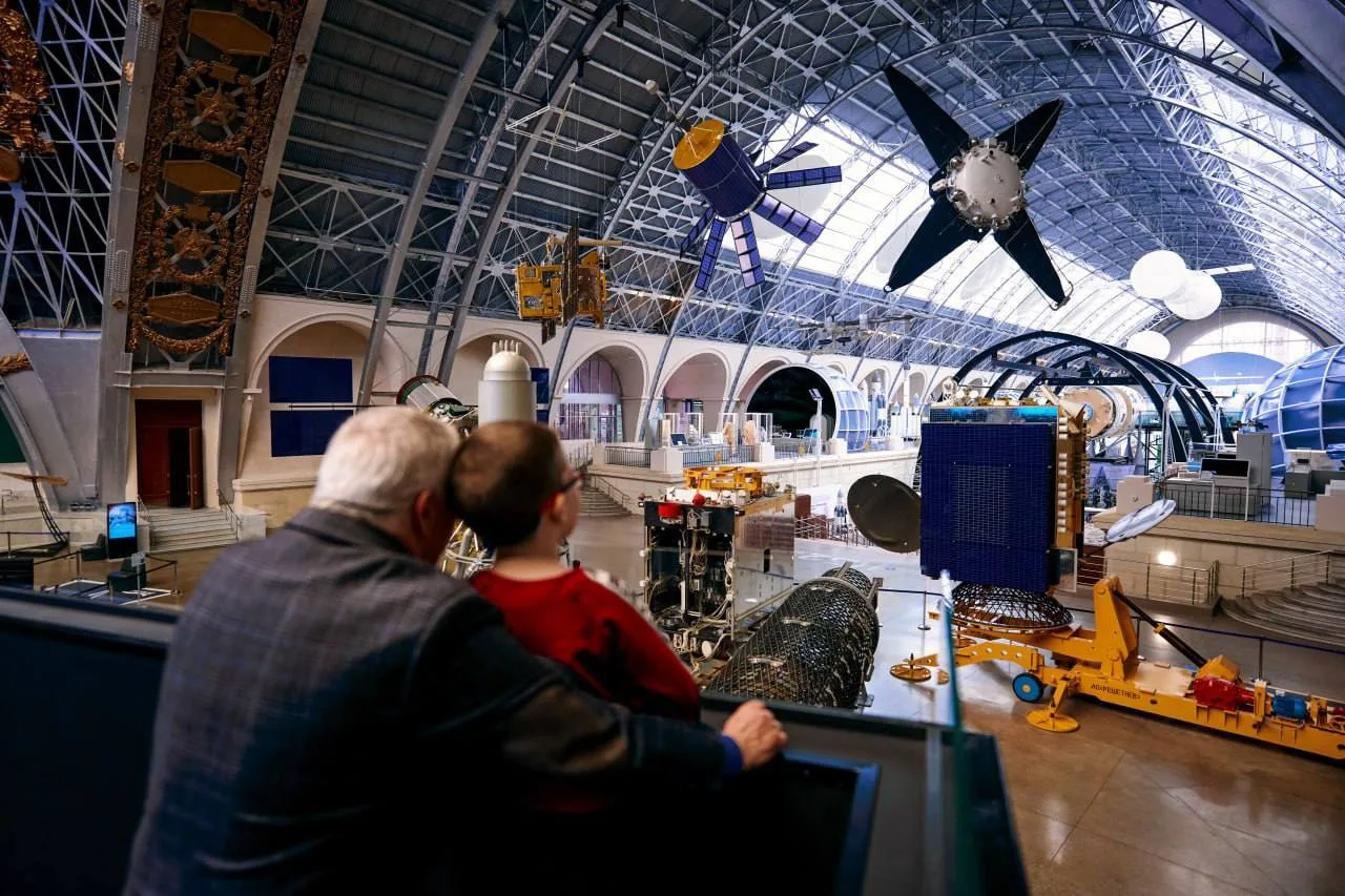 🚀 На ВДНХ продолжается Всемирная неделя космоса. До 9 октября будут проходить лекции и...