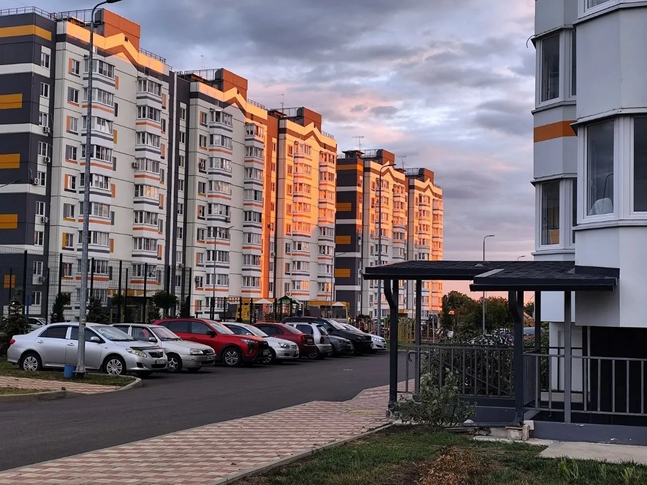 Ребятки, пора прощаться до завтра. Всех целую, обнимаю. 😘