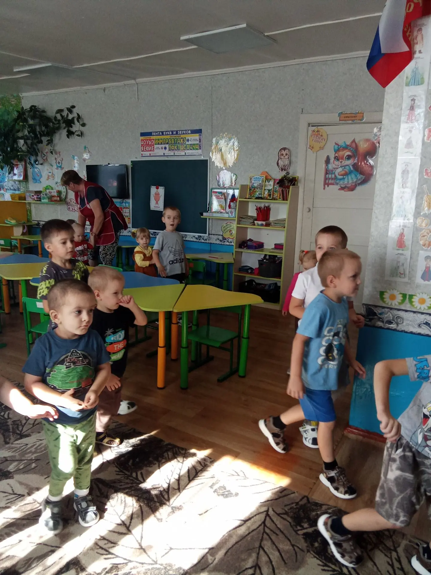 Безопасность детей - приоритет в работе любого дошкольного образовательного учреждения....