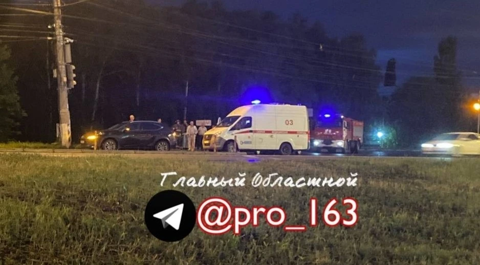 😳У Парк Хауса работает скорая помощь и пожарные службы, подробности не известны