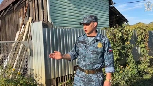 Судебный пристав из Оренбуржья помог спасти женщину из горящего дома