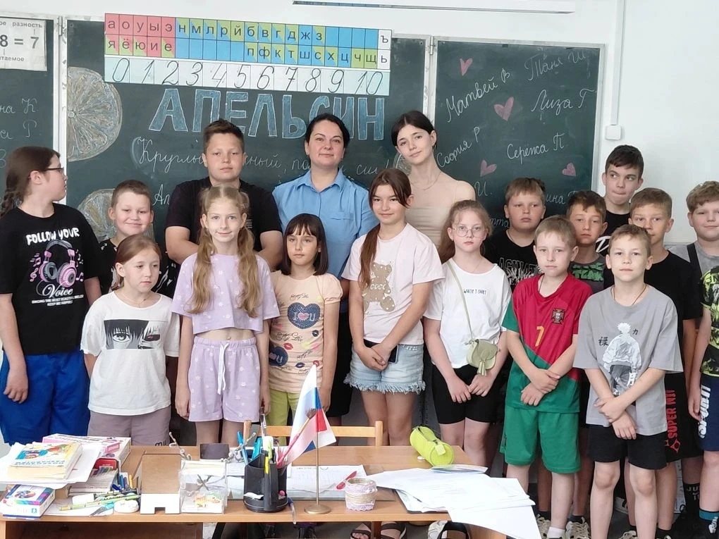 В школьном лагере «Спортландия» летние каникулы проходят разнообразно и насыщенно, ребята отдыхают, 