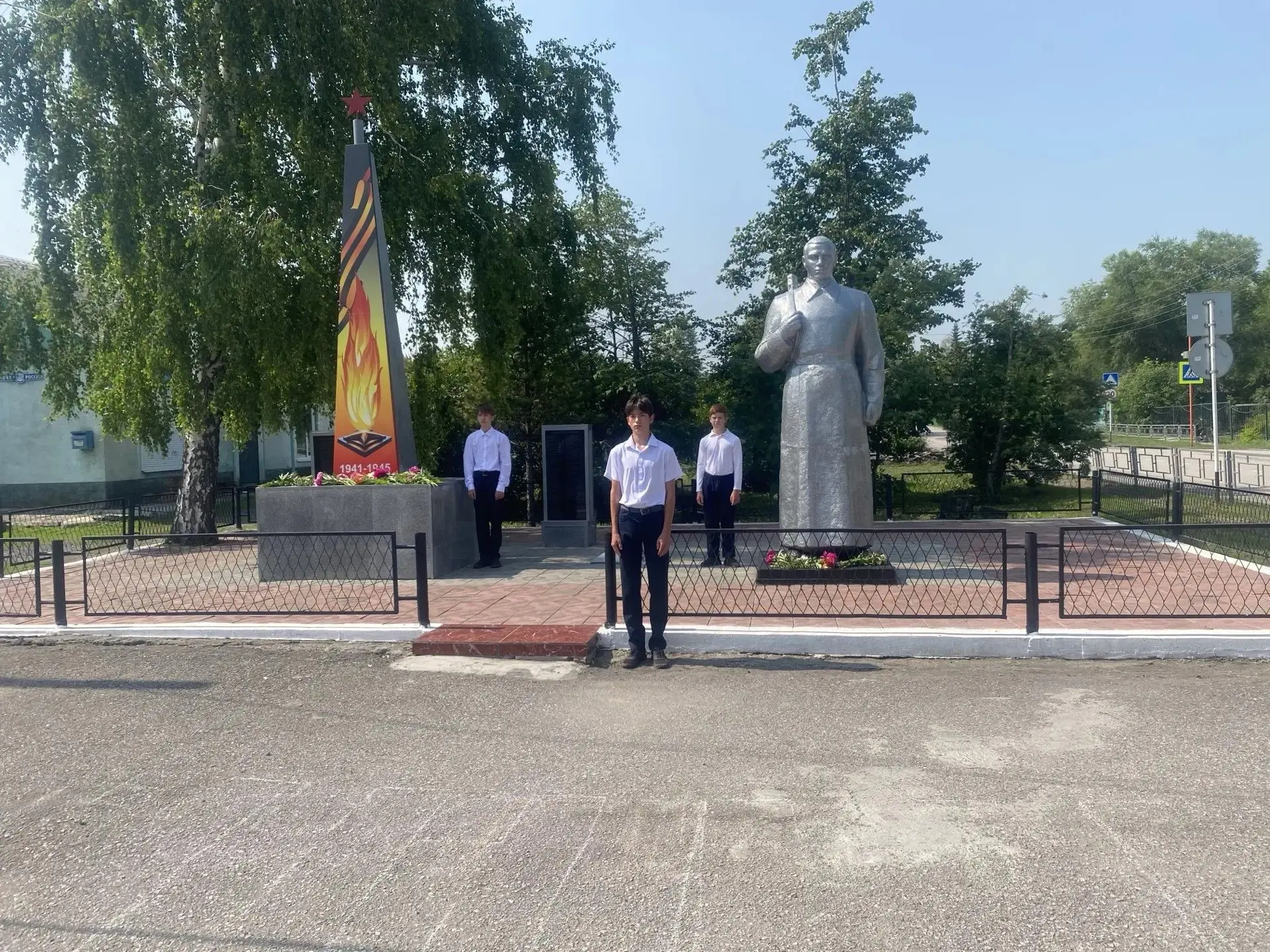 22 июня мы отмечаем самую трагичную дату для нашей страны - День памяти и скорби.
Ровно 85 лет назад