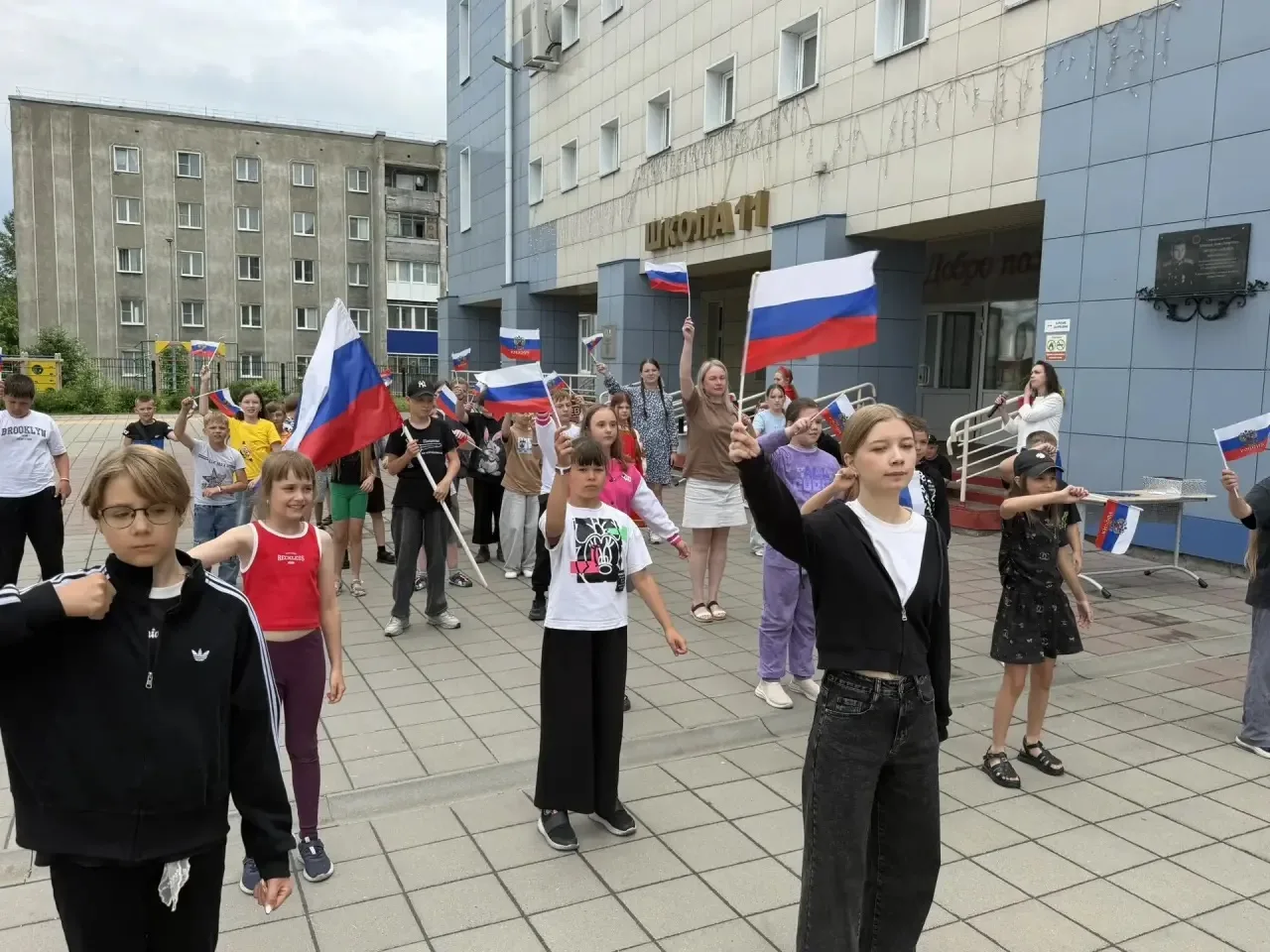 День России в школьном лагере: патриотизм, творчество и единство!❤️🇷🇺
Сегодня в нашем школьном лаг