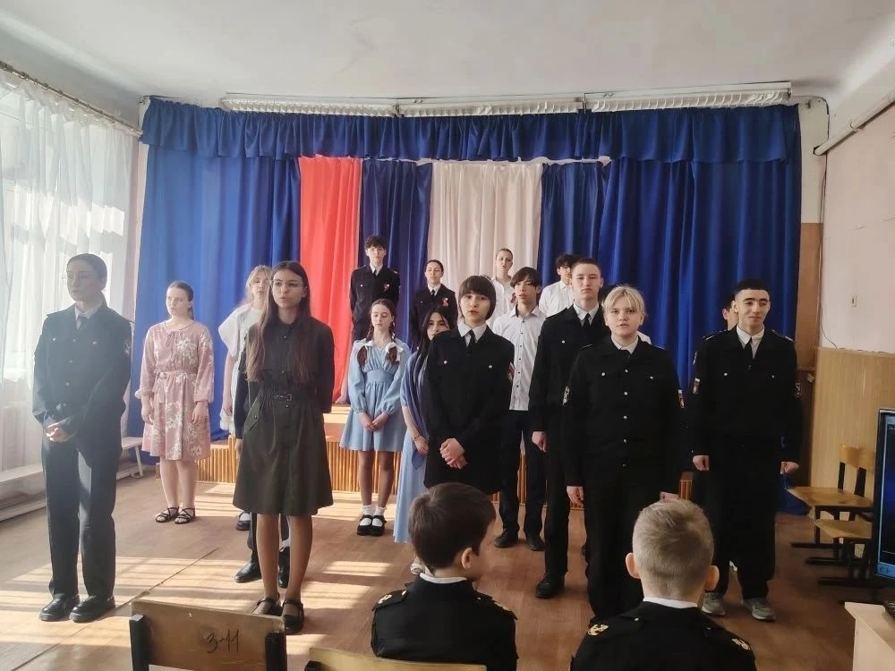 «ОТ БРЕСТА ДО БЕРЛИНА»: ПАМЯТЬ, ОЖИВШАЯ НА СЦЕНЕ🎗  08.05.2026, в преддверии Дня Победы, учащиеся 5–9