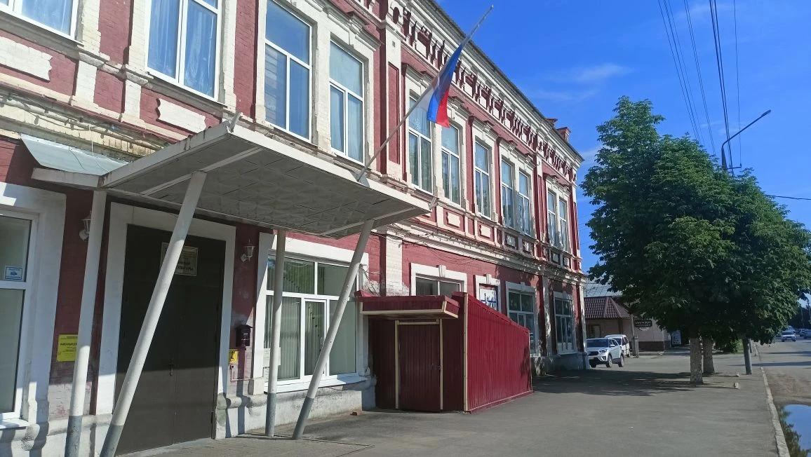 Поздравляем с Днём России!

Сотрудники районного Дома культуры присоединились ко Всероссийской акции
