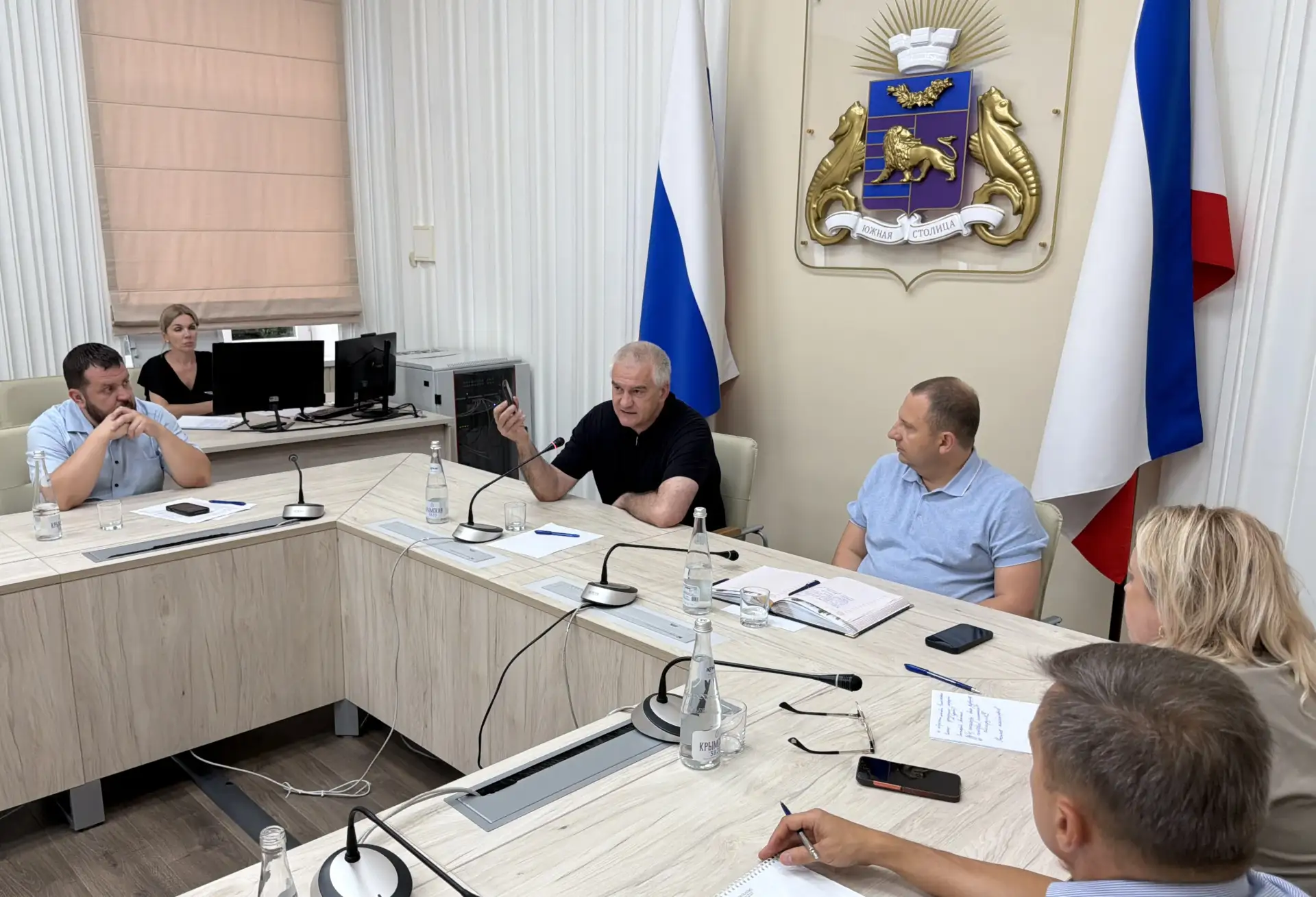 Помощь людям сейчас оценивается не количеством совещаний, а конкретными результатами. П...