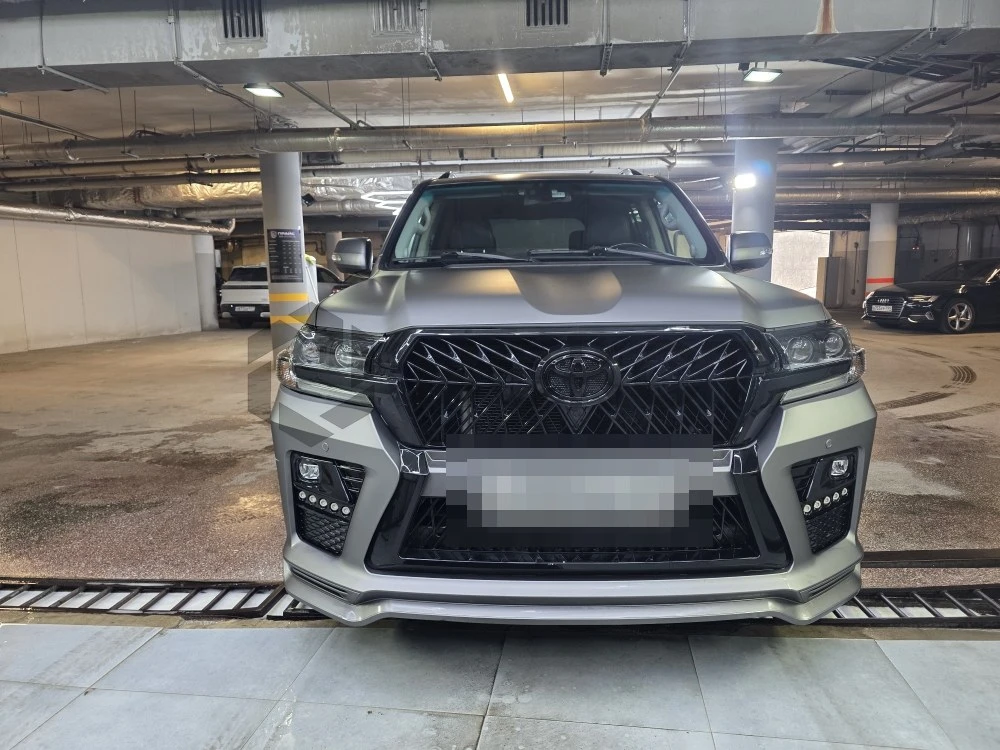 Когда Land Cruiser 200 меняет лицо — и не только 🚙