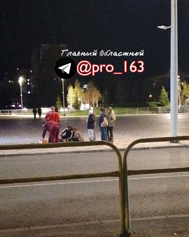 Около фонтанов в Центральном районе стало плохо человеку