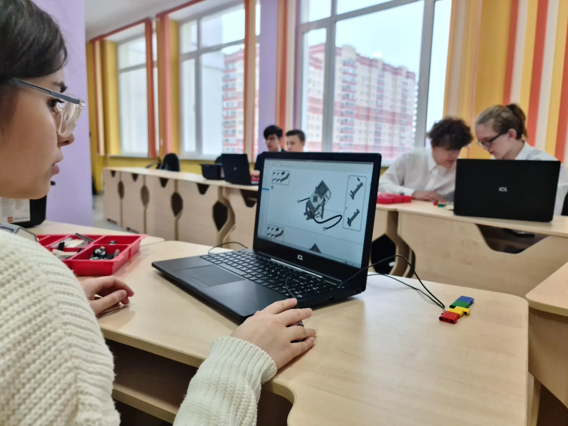 Новый учебный год – это не только уроки в школе, но и возможность попробовать себя в чё...