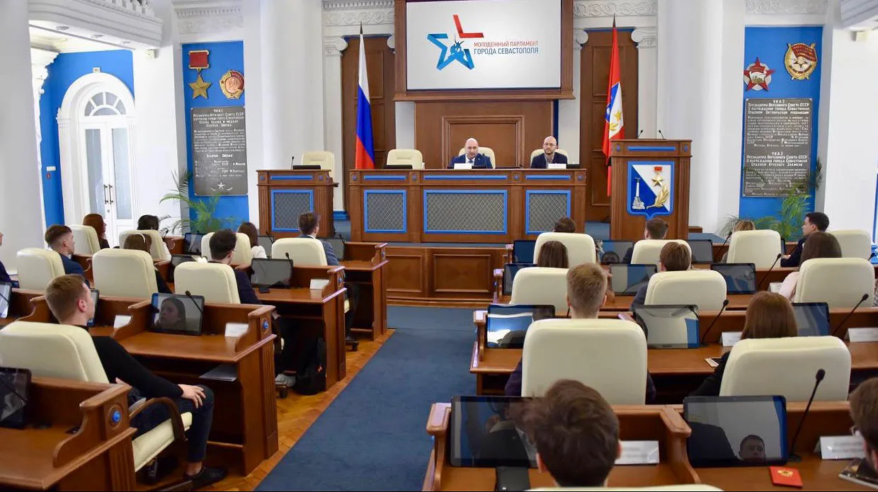 📃Сегодня подписал распоряжение о создании Конкурсной комиссии по формированию Молодёжн...