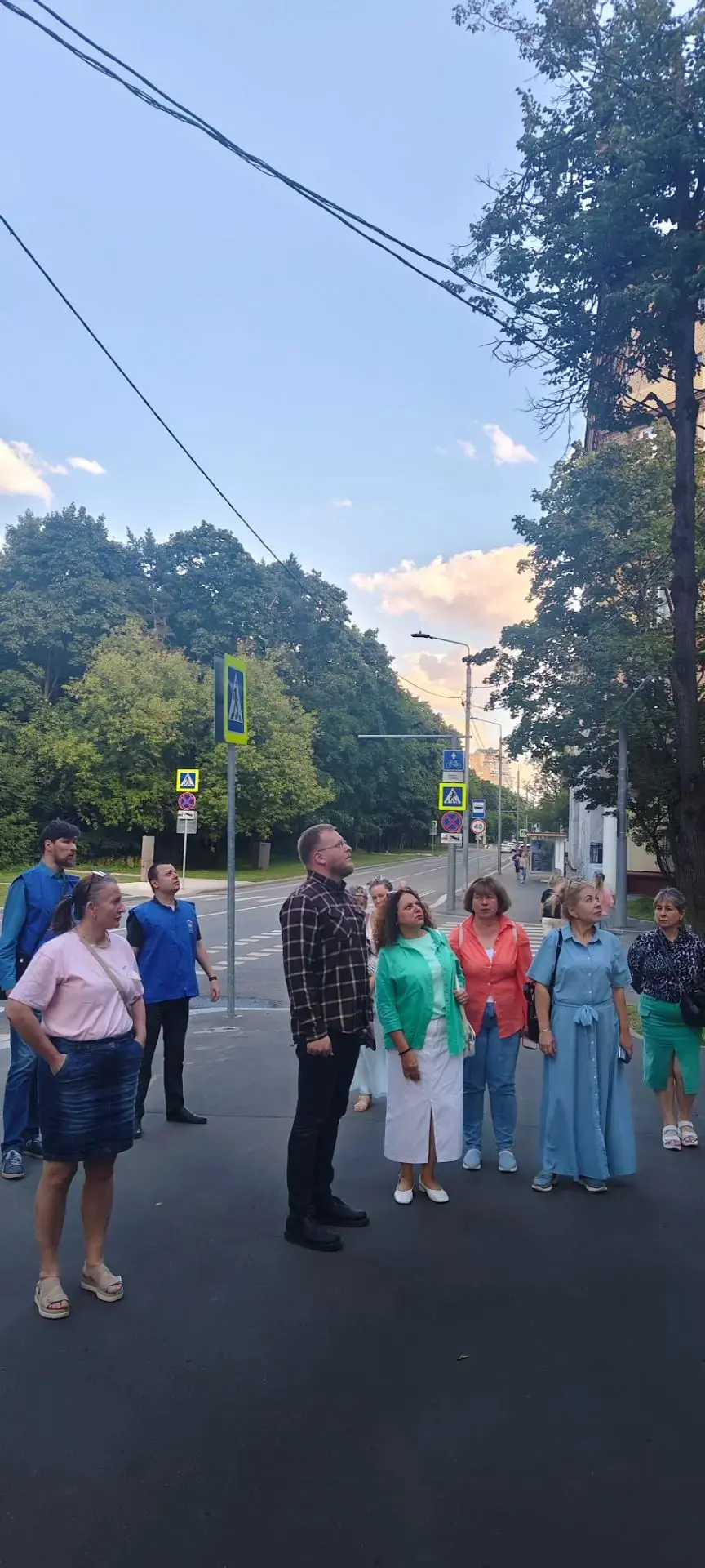✅ Сегодня, 3 августа глава управы района Щукино Дмитрий Вишняков провел обход территори...