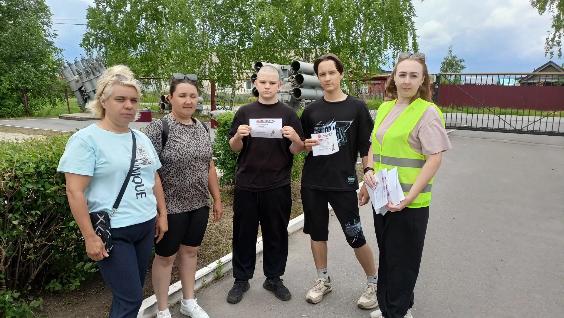 Сегодня активные родители Порецкой школы вышли на улицы села, чтобы сделать его ещё безопаснее! 🌟

