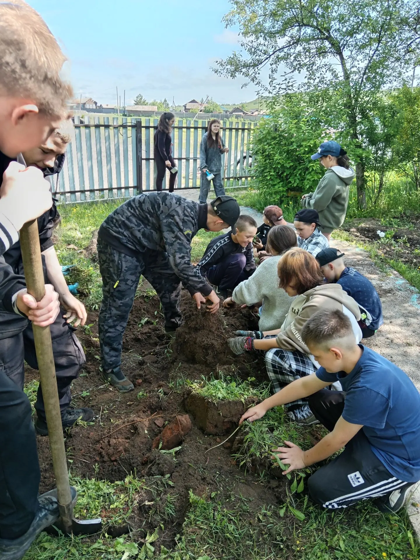 Трудовое воспитание: как мы сохраняем традиции и воспитываем ответственность
