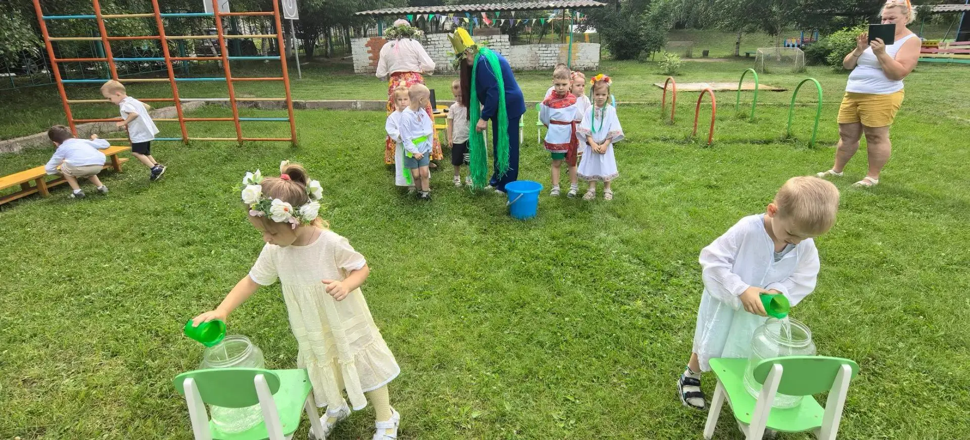 ☀️ Празднуем Ивана Купалу: погружение в народные традиции!

В дошкольном отделении  было особенно кр