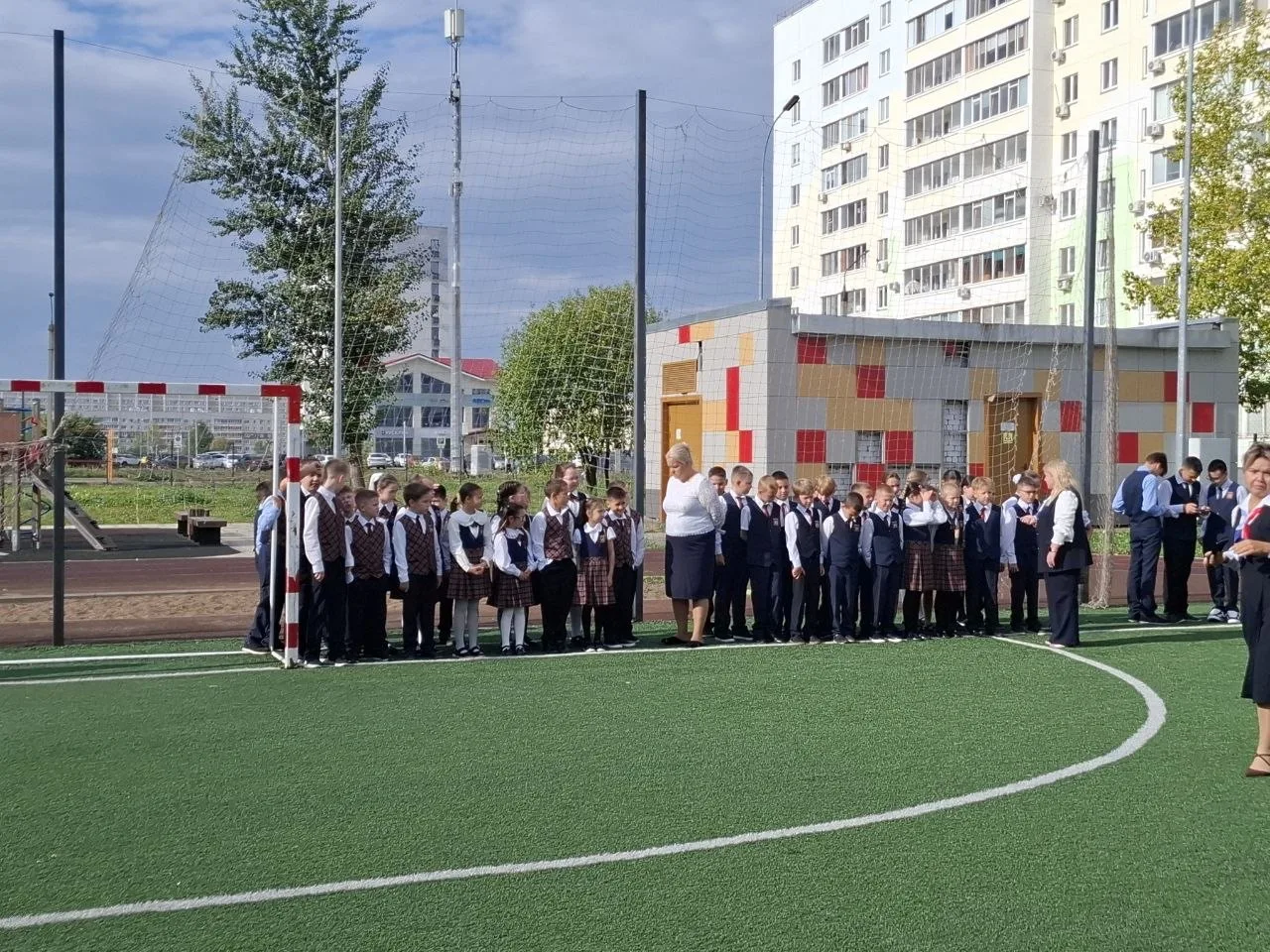 🚨 ВНИМАНИЕ! УЧЕБНАЯ ТРЕВОГА: В ШКОЛЕ ПРОШЛА ЭВАКУАЦИЯ 🚨