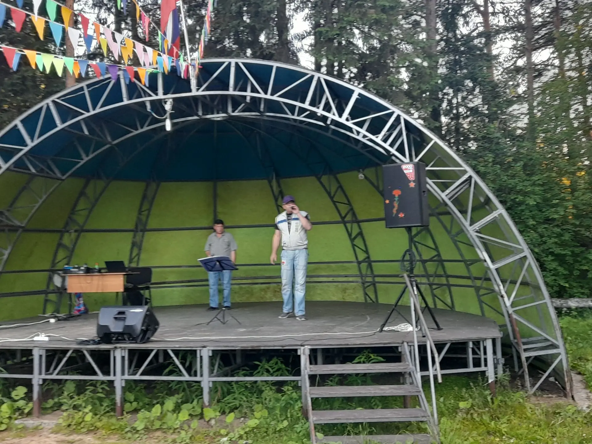 🎶В День молодёжи на Центральной плошади посёлка прошёл замечательный концерт наших тал...