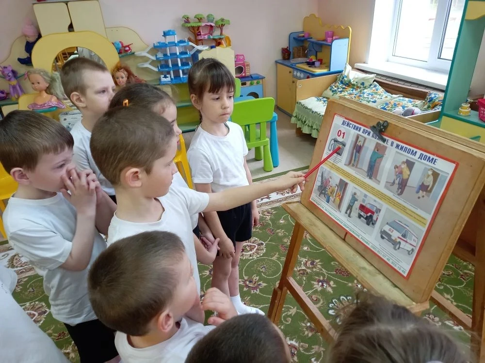 В рамках реализации проекта " Предшкола стандарт детского сада", на тематической неделе " Мир без оп