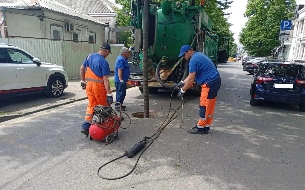 👷‍♂️Росводоканал Краснодар отремонтирует трубопровод в Центральном округе

📍 Адрес: ул. Пашковская