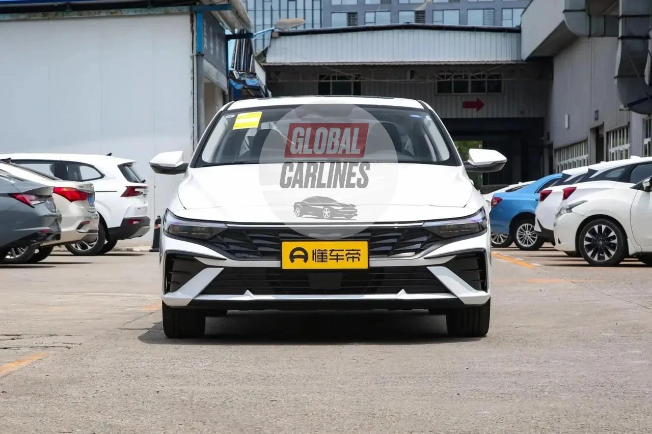 НОВАЯ🔥 HYUNDAI ELANTRA с нулевым пробегом из Китая!  • дата выпуска 2025 • 1.5 л. бензин/115 л.с / C