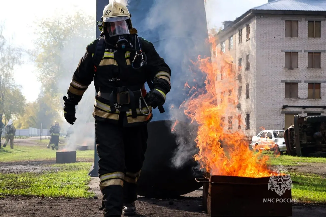 Ивановские пожарные учатся действовать в экстремальных условиях 🔥