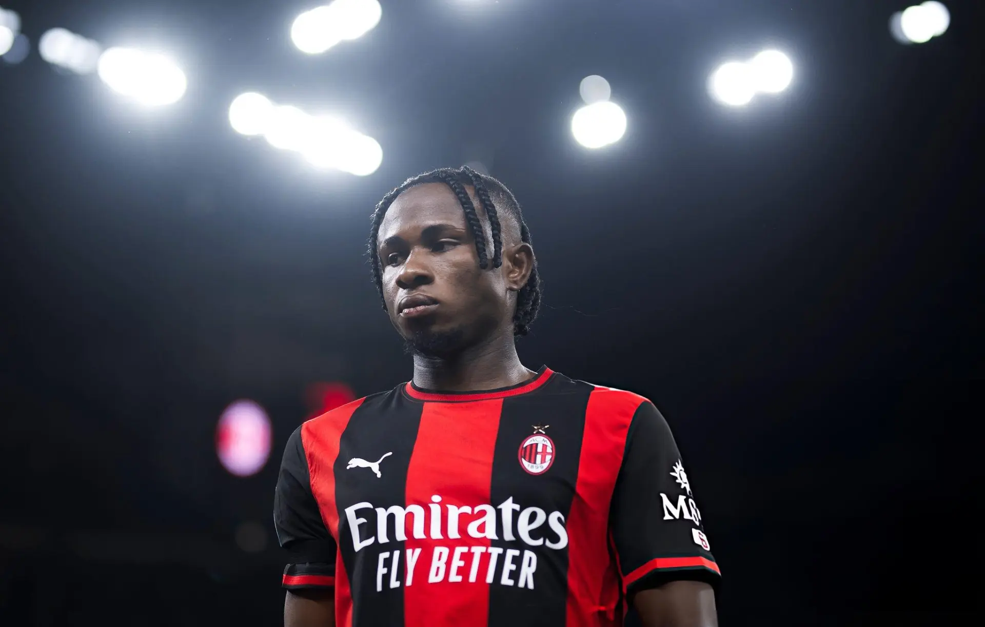 MilanNews: Самуэль Чуквуэзе имеет небольшое преимущество перед Диего Морейрой в борьбе ...