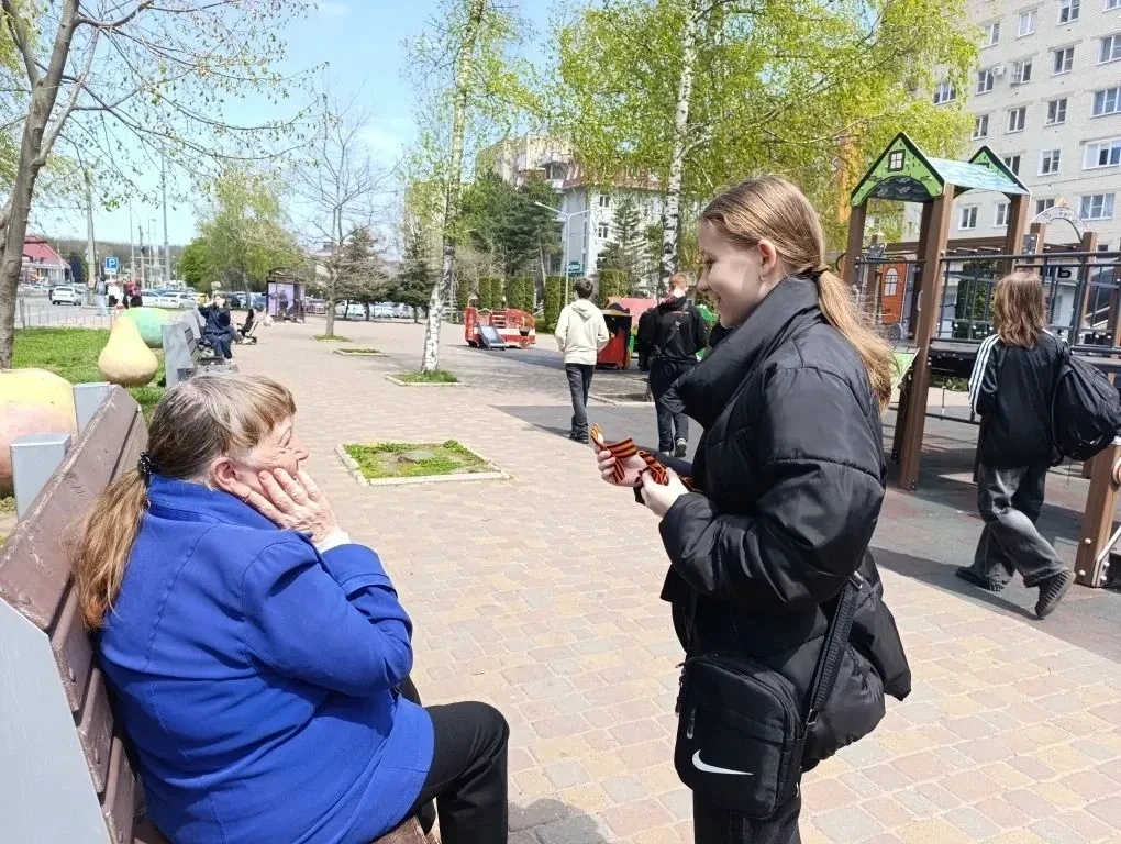 🎗️ Память в сердце: школьный клуб «Ставлоненок» провёл трогательную акцию!!!   🔥Сегодня участники шк