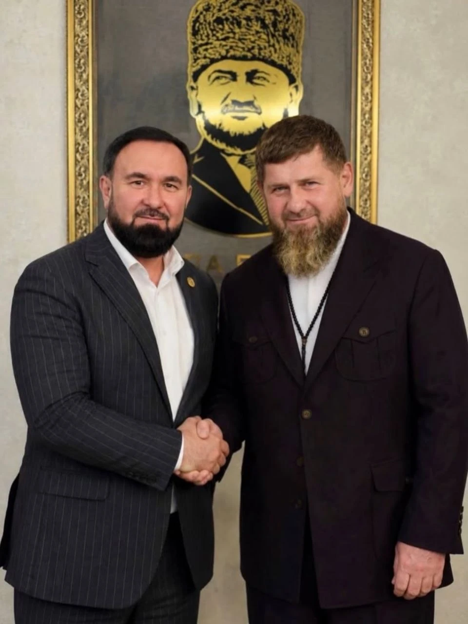 От себя лично и от сотрудников нашего аппарата сердечно поздравляю с Днем рождения мног...