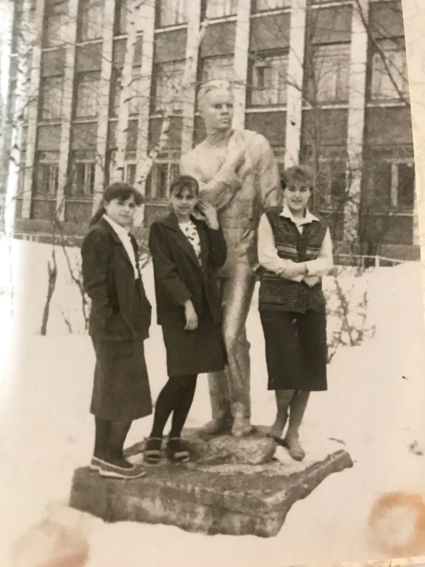 Фото Олеси Филипповой, фотография у 5-й школы