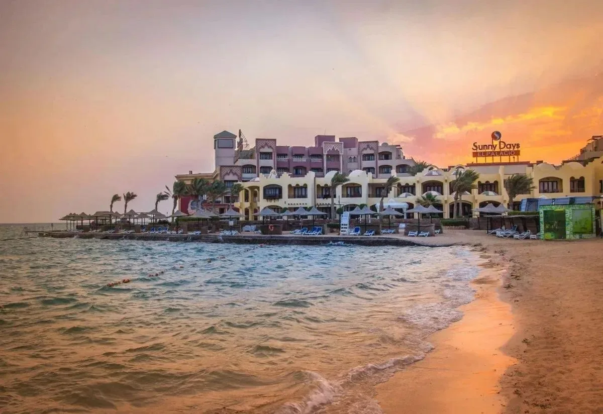В Египет на осенние каникулы! 🌞
 Sunny Days El Palacio 4*+

Популярный бюджетный отель в Хургаде на