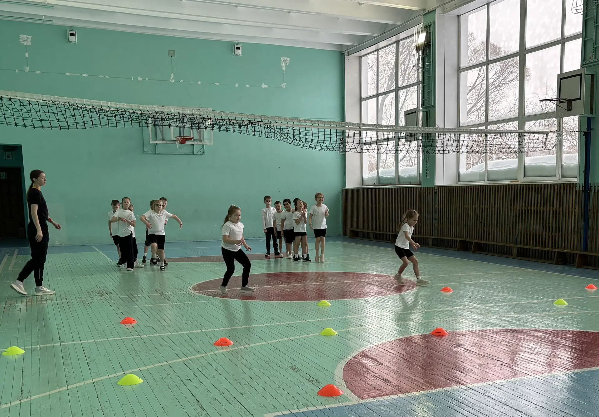 Спортивная эстафета ⚽️  В рамках проведения военно-патриотического месячника Анастасия Владимировна,