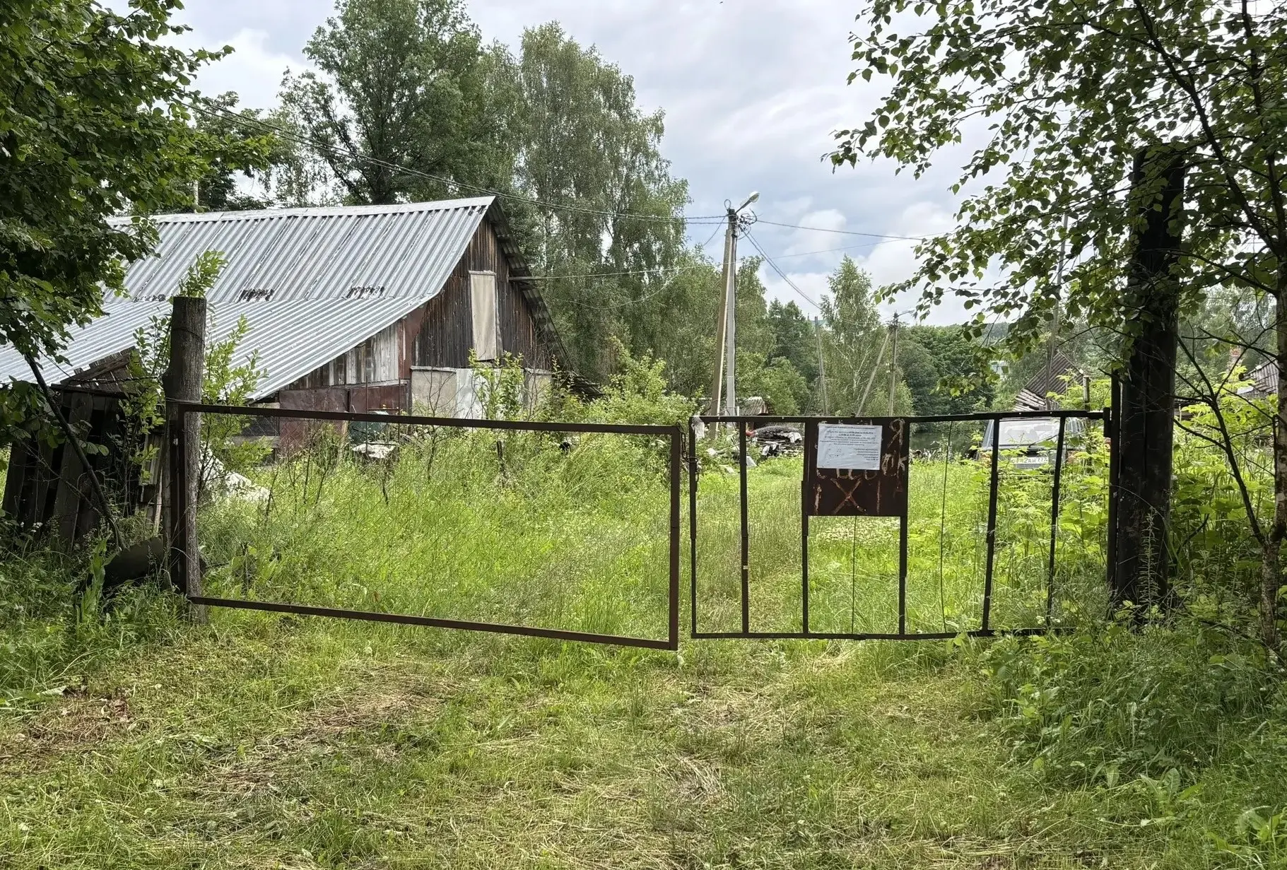 🏚️ В Калуге ищут хозяев временных построек: от туалетов до гаражей
