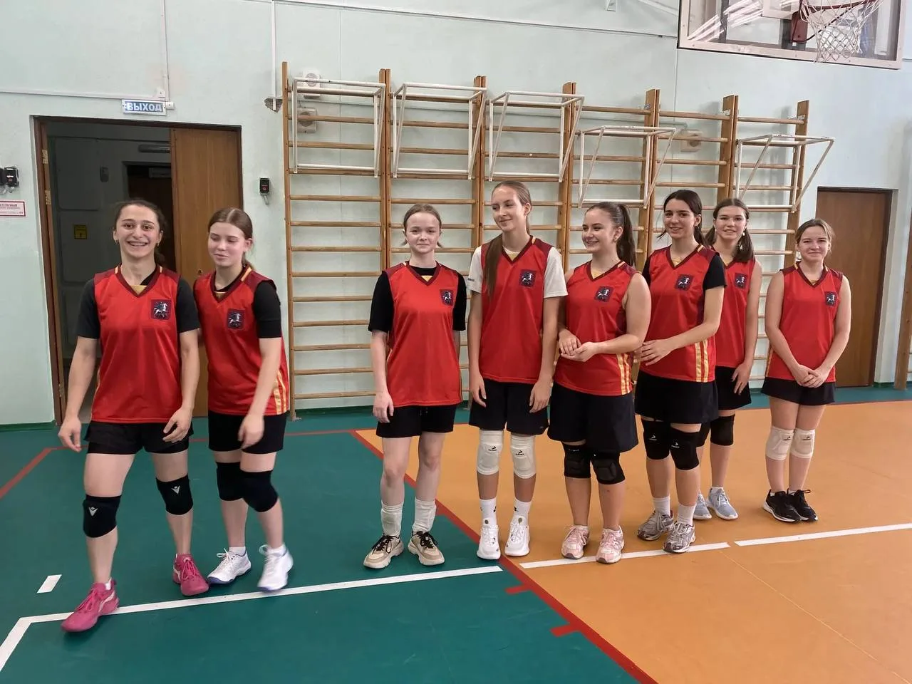 🏅Хотим рассказать о наших достижениях в спорте в этом учебном году   🏐 Волейбол Наши ребята достойно