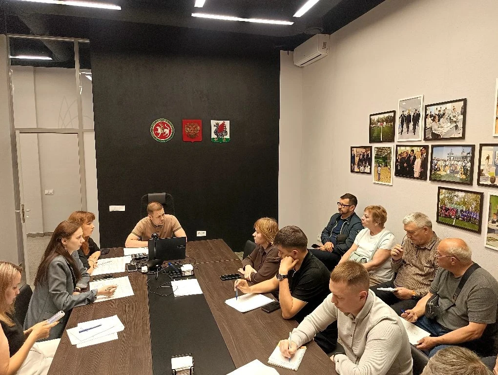 🔧 Мозговой штурм в деле: ремонт — это как пазл, где каждая деталь на счету! 💡

Собрались с подрядч