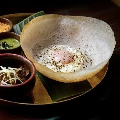 Хопперс со Шри-Ланки — рисовые «блины»-корзиночки 🥥🍳🇱🇰

Ферментированное рисовое тесто выпекаетс