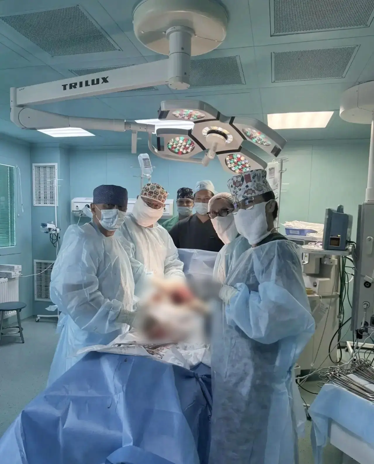 🏥В Перинатальном центре Крыма пациентке одновременно провели кесарево сечение и удалил...