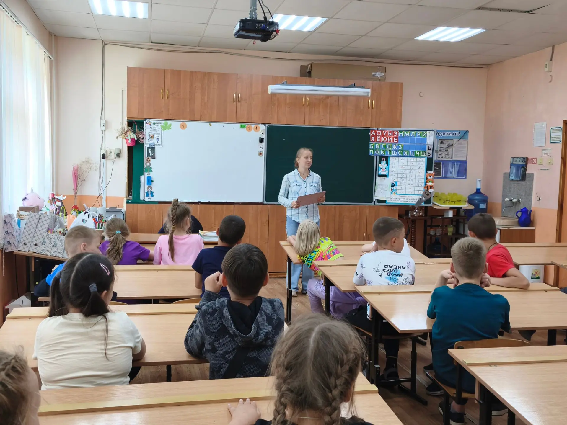 Снова новый день в нашем пришкольном лагере и, по традиции, знакомство с интересными датами 16 июня: