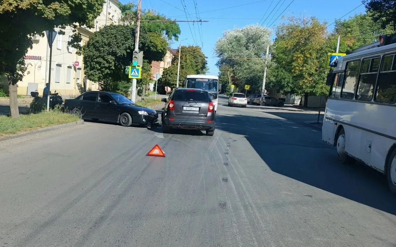 🚨 🚔 ‼️ ДТП сегодня утром на ул. Свободы/Т. Резервы