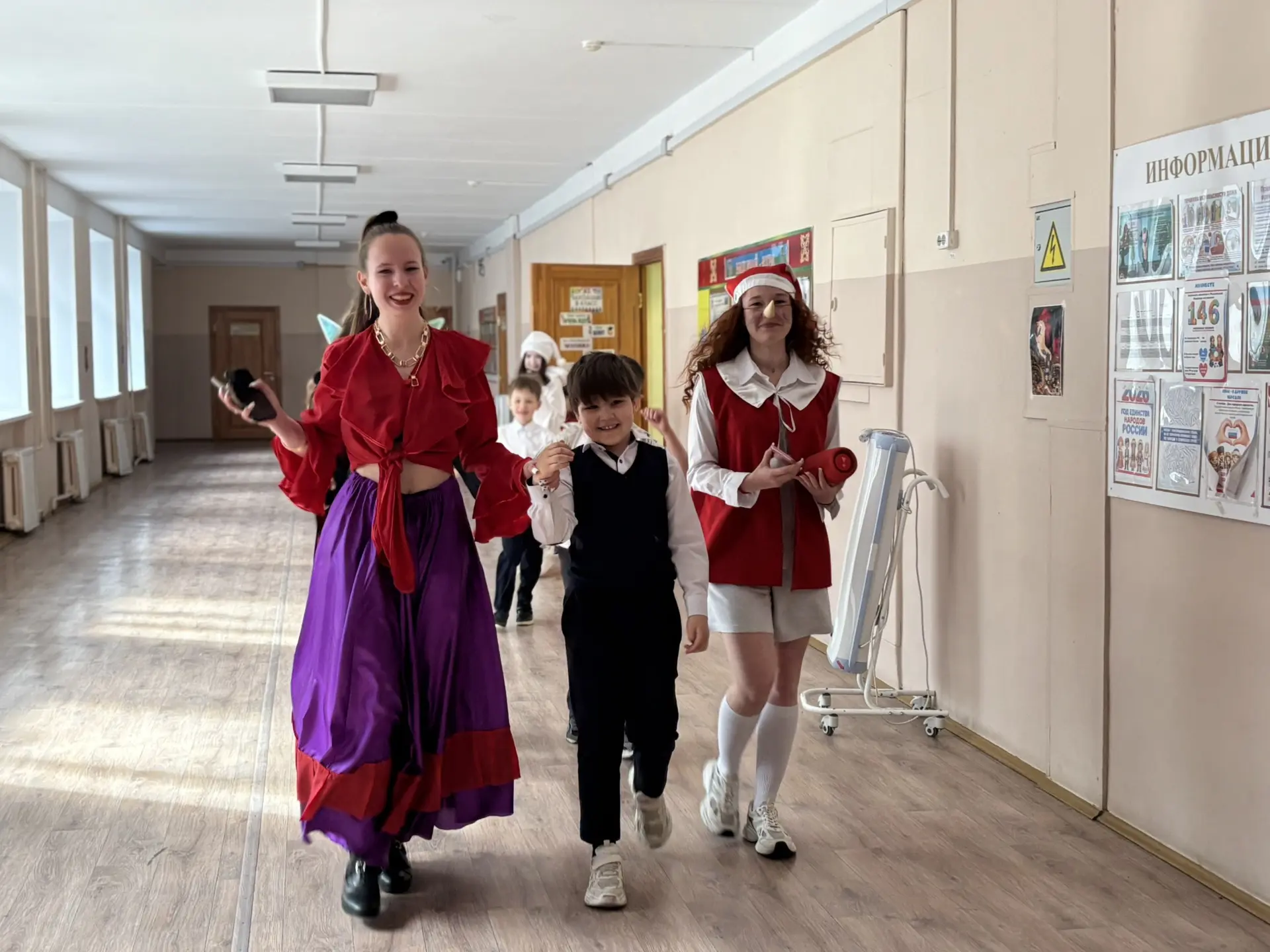 📚Дембельский день: литература ожила!    📍Вчера в стенах гимназии царила поистине волшебная атмосфера