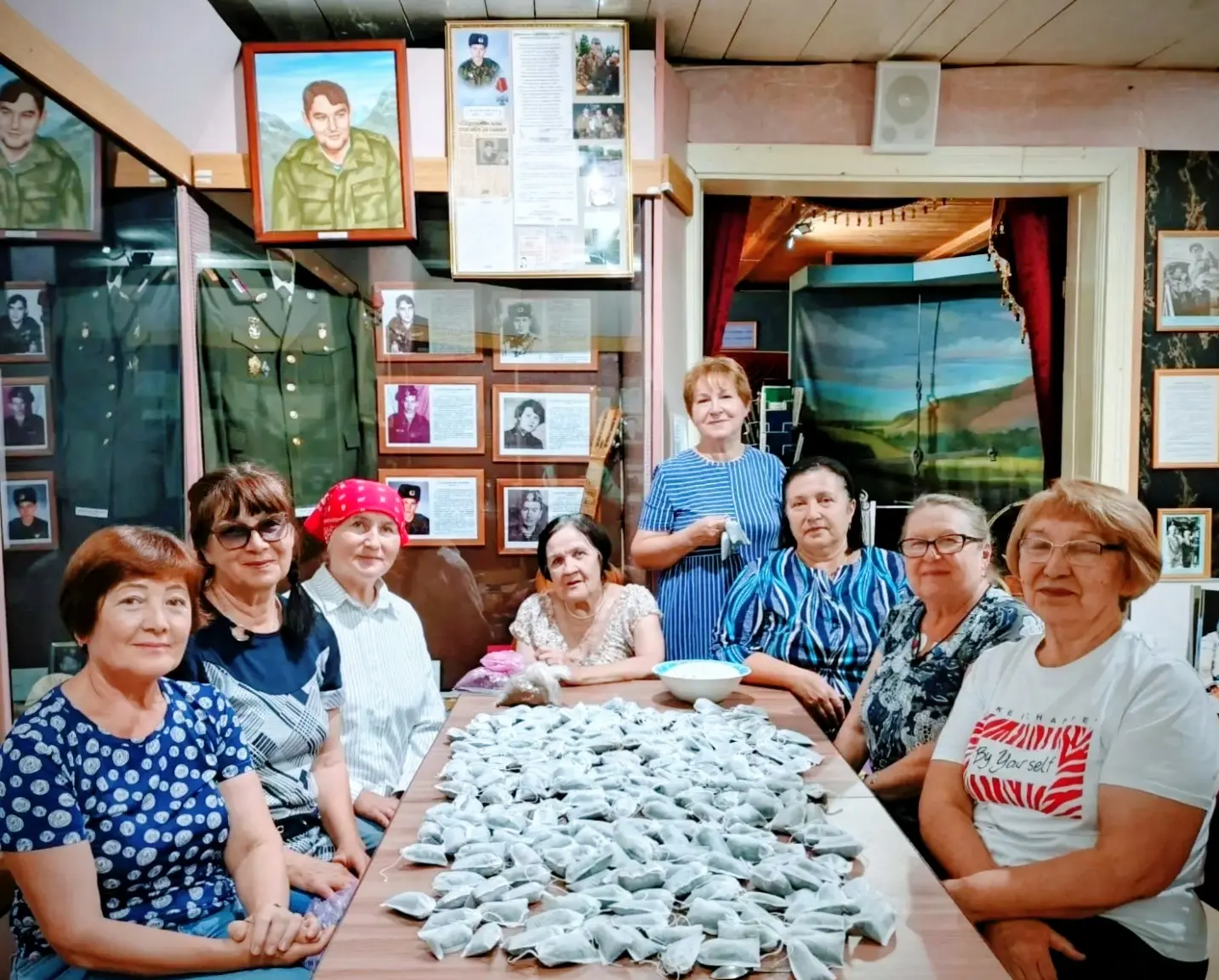 Женский клуб «Отрада» собирается в музее каждый четверг в 15:00. Сегодня наши участницы...