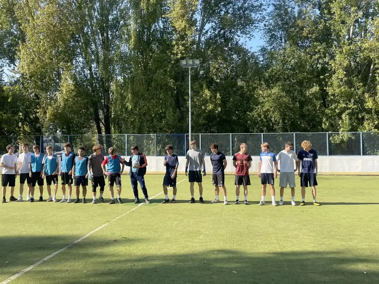 ⚽🏆 Наши спортсмены достойно выступили на районных соревнованиях среди школ!
