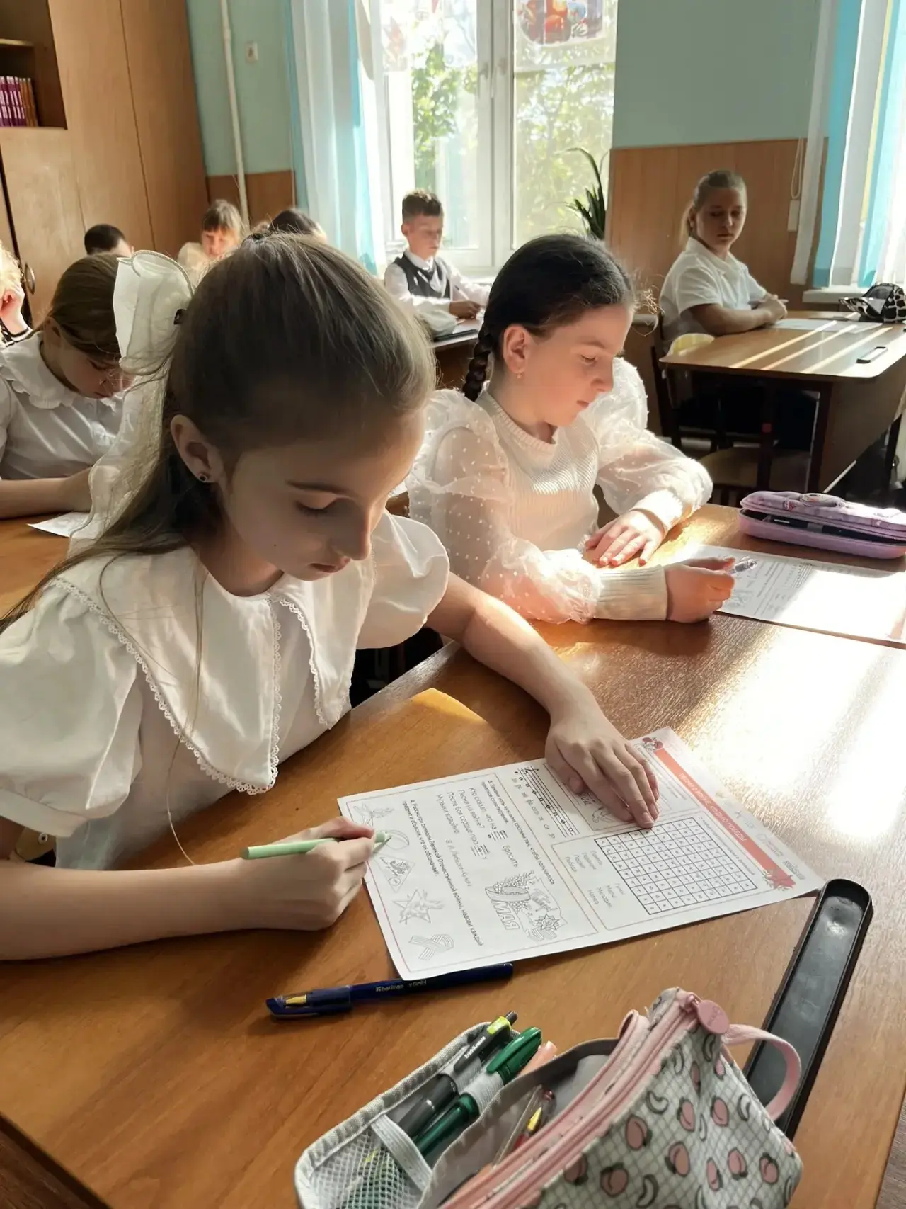 В понедельник, 4 мая, в МБОУ СОШ №9 г. Каменск-Шахтинский были проведены занятия Разговоры о важном»
