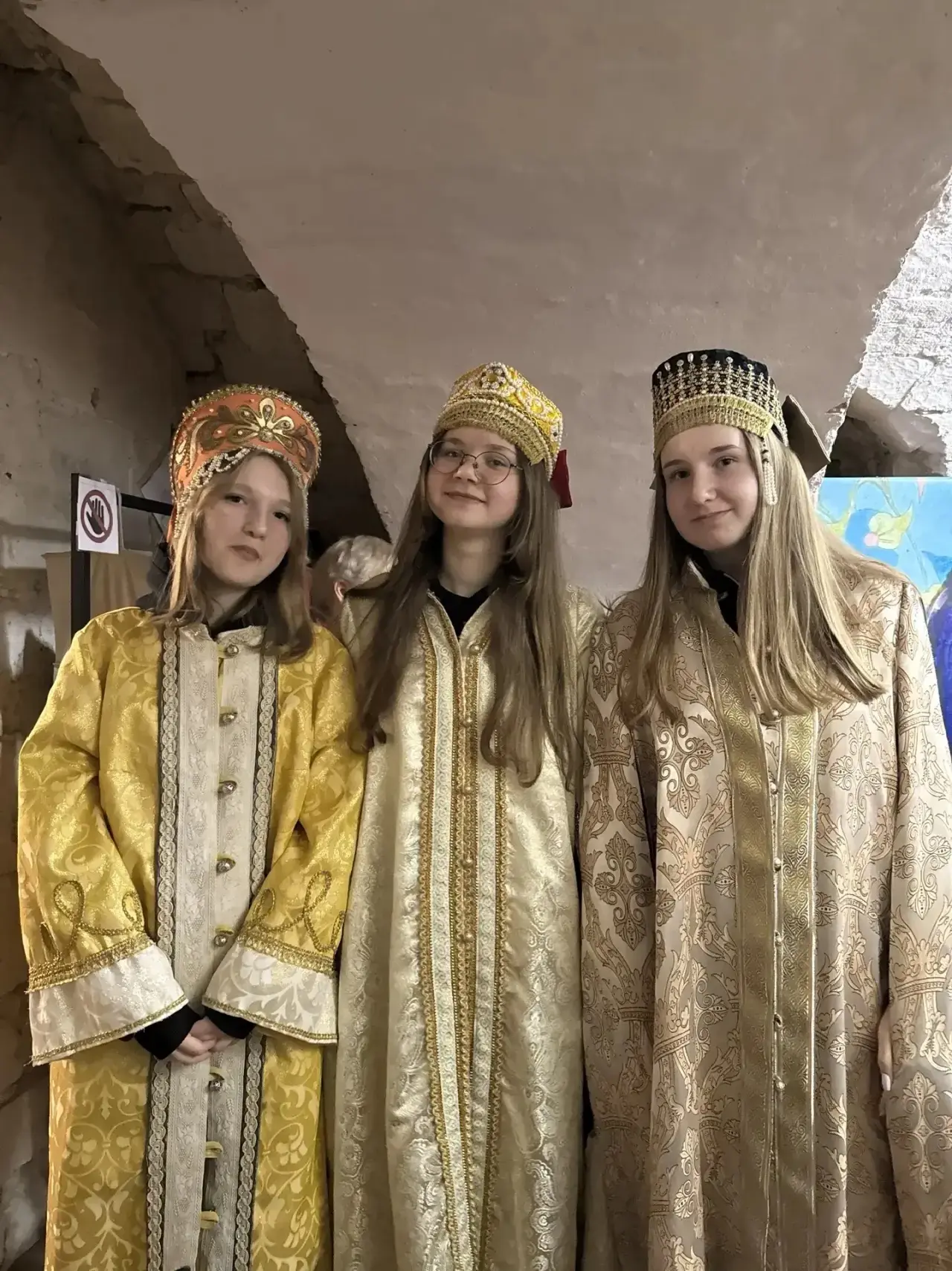🏰Столица грозного царя оживает: как учащиеся нашей школы побывали в Александрове🧳🔎     Когда учебник