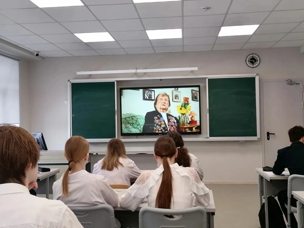 🇷🇺 «Разговоры о важном»: Музыка, которая помогла победить  В преддверии Дня Победы в нашей школе про